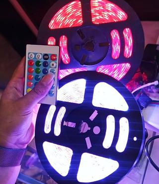 Fita de led RGB c/ fonte e controle