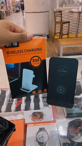 Suporte para celular com carregamento por indução